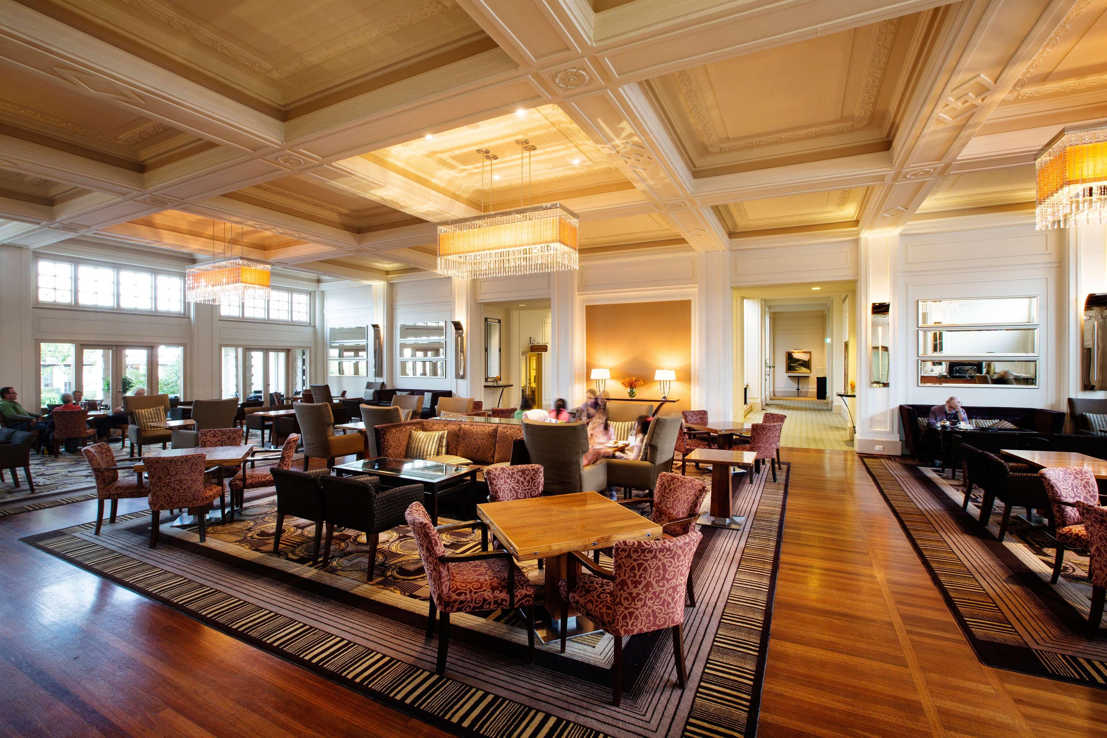 하얏트 호텔 캔버라 - 어 파크 하얏트 호텔 외부 사진 The lobby of the Fullerton Hotel